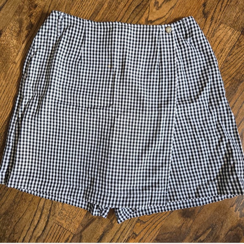 Black and White Gingham High-Waist Skort